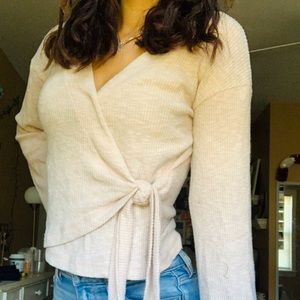pretty billabong wrap around flare sleeve sweater